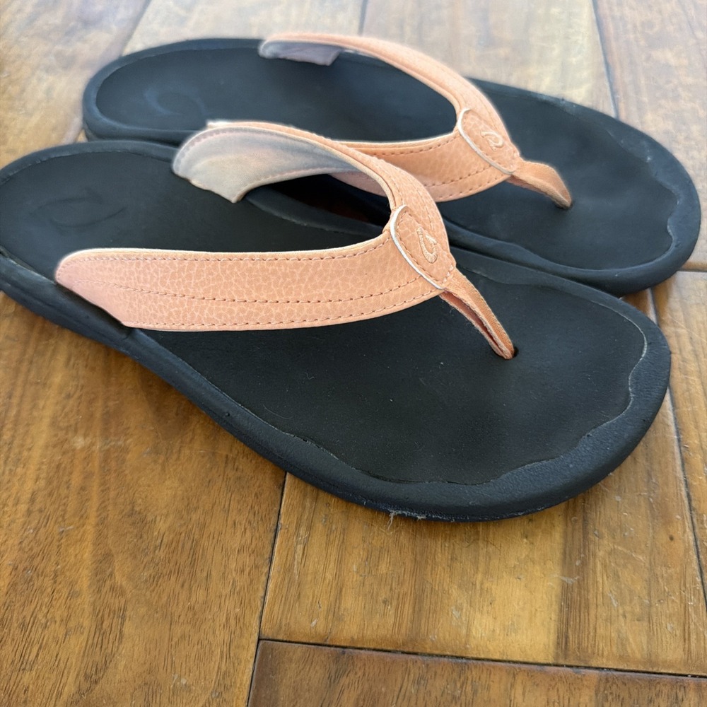 OLUKAI Ohana Peach Orange Sz 8 Slides Sandals Flip Flops Beach Pineapple